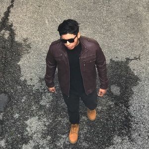 Meet your Posher, Claud